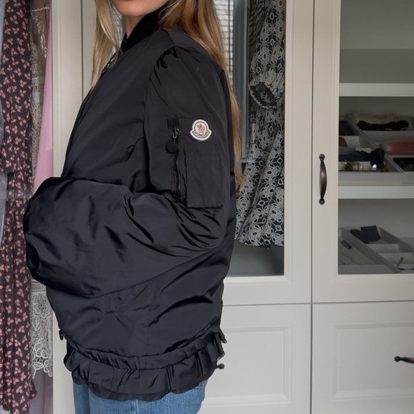Moncler Women's Black Jacket - Picture 4 of 6